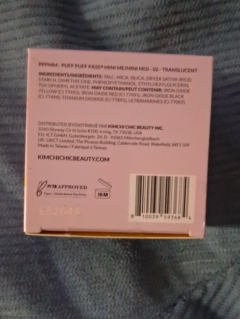 Kimchi Chic Beauty Translucent Mini Bake Powder - Light Pink Box